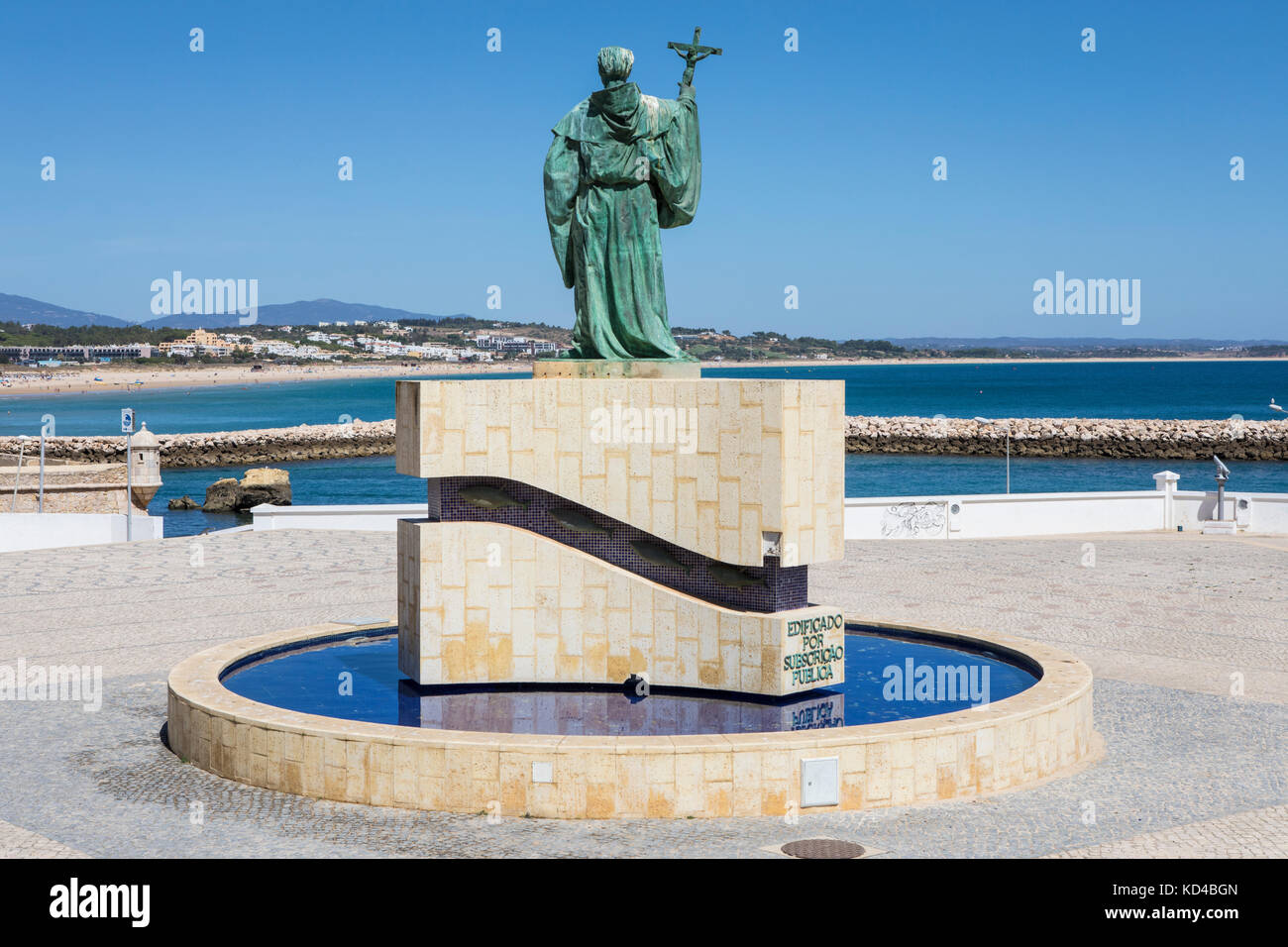 Die Statue von Sao Goncalo in der historischen Stadt Lagos in der Algarve Portugal Sao Goncalo ist der Schutzpatron der Stadt. Stockfoto