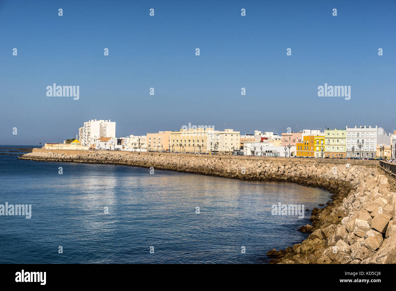 Die Waterfront in der spanischen Stadt Cadiz Stockfoto