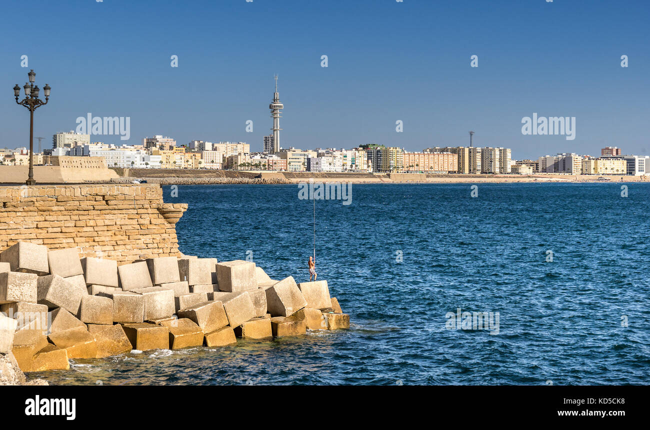 Die Waterfront in der spanischen Stadt Cadiz Stockfoto