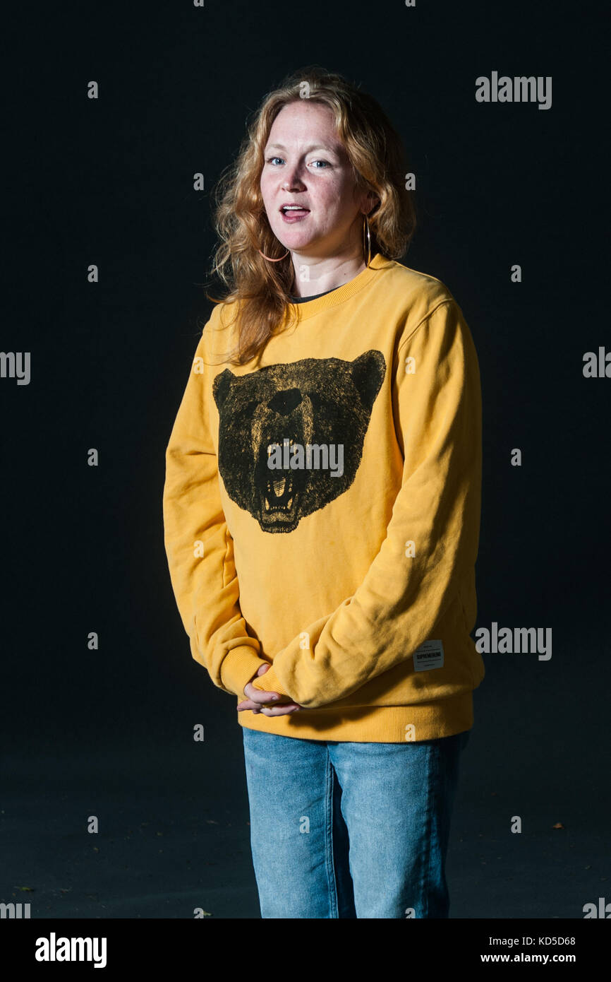 Der britische Dichter, Autor und Spoken Word-Künstler Hollie McNish nimmt an einem Fotogespräch während des Edinburgh International Book Festival am 12. August 2017 in E Teil Stockfoto