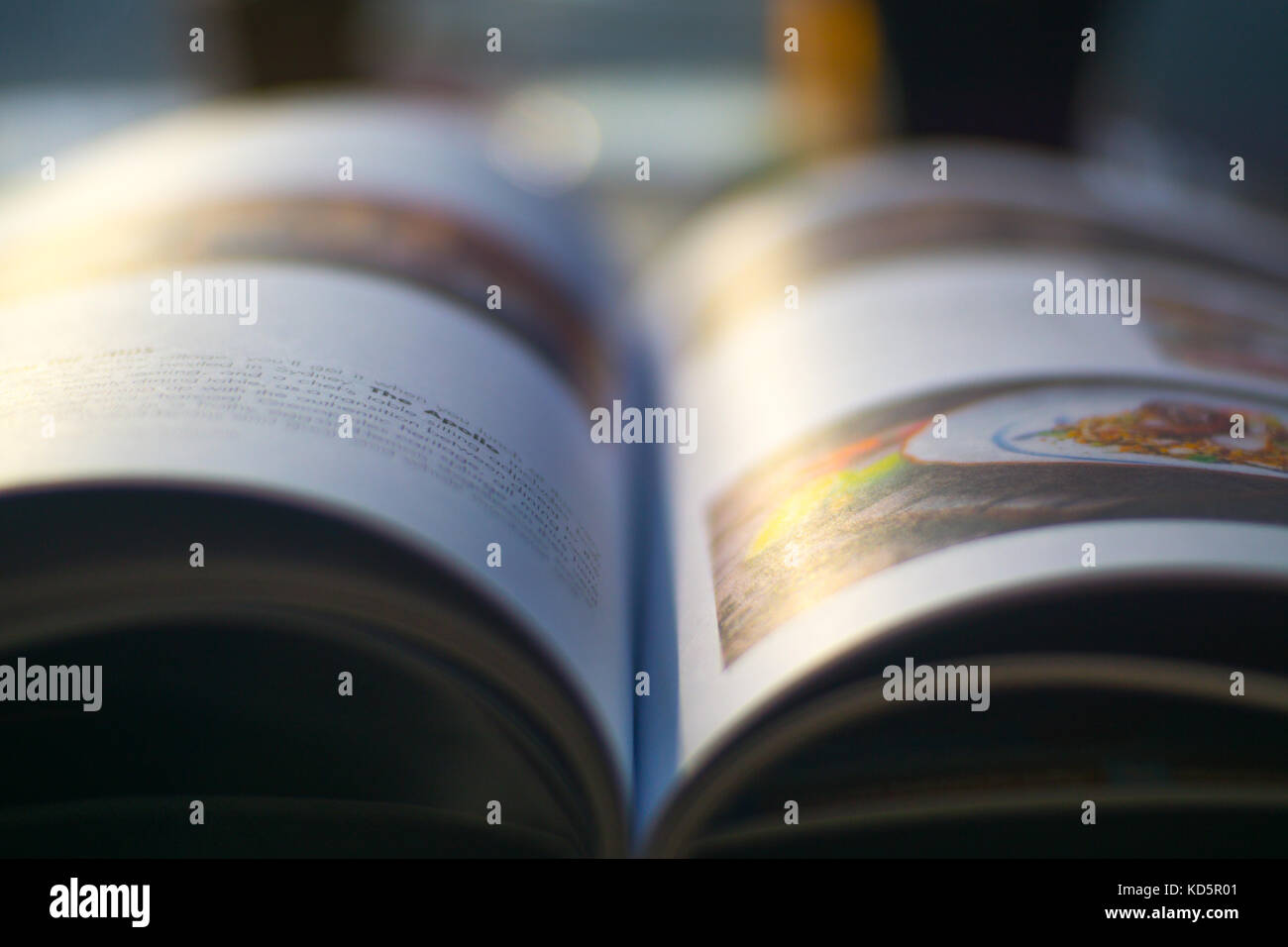 Offene Seiten Buch der kulinarischen auf flachen Fokus Stockfoto