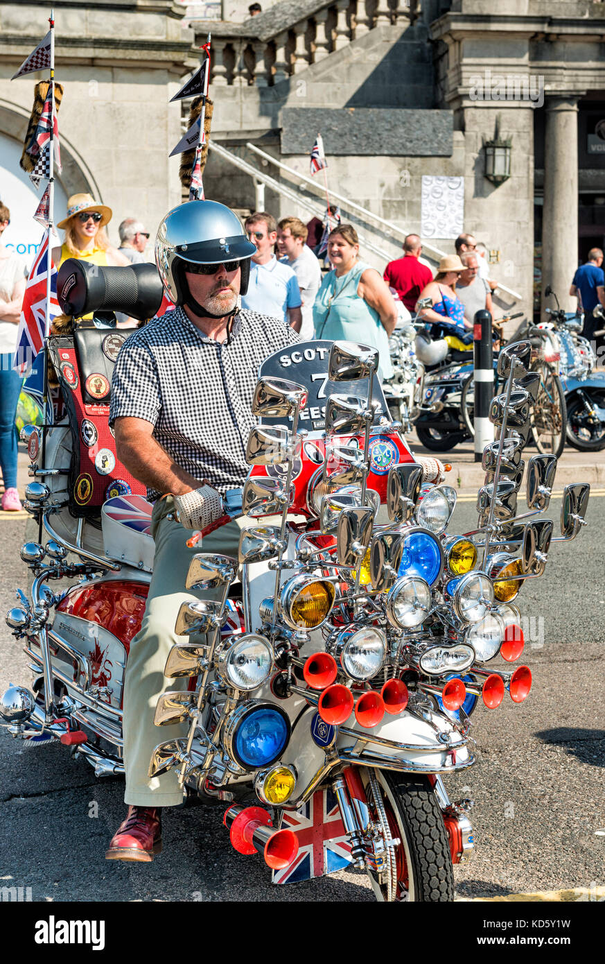 Rollerfahrer am Brighton Mod Rally August Bank Holiday Stockfoto