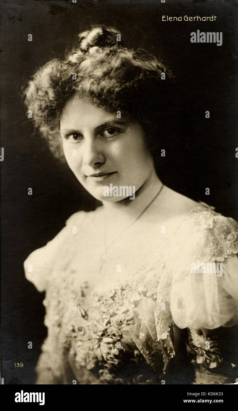 Elena Gerhardt - Portrait auf photographische Postkarte - deutsche Mezzosopranistin 1883-1961 Stockfoto