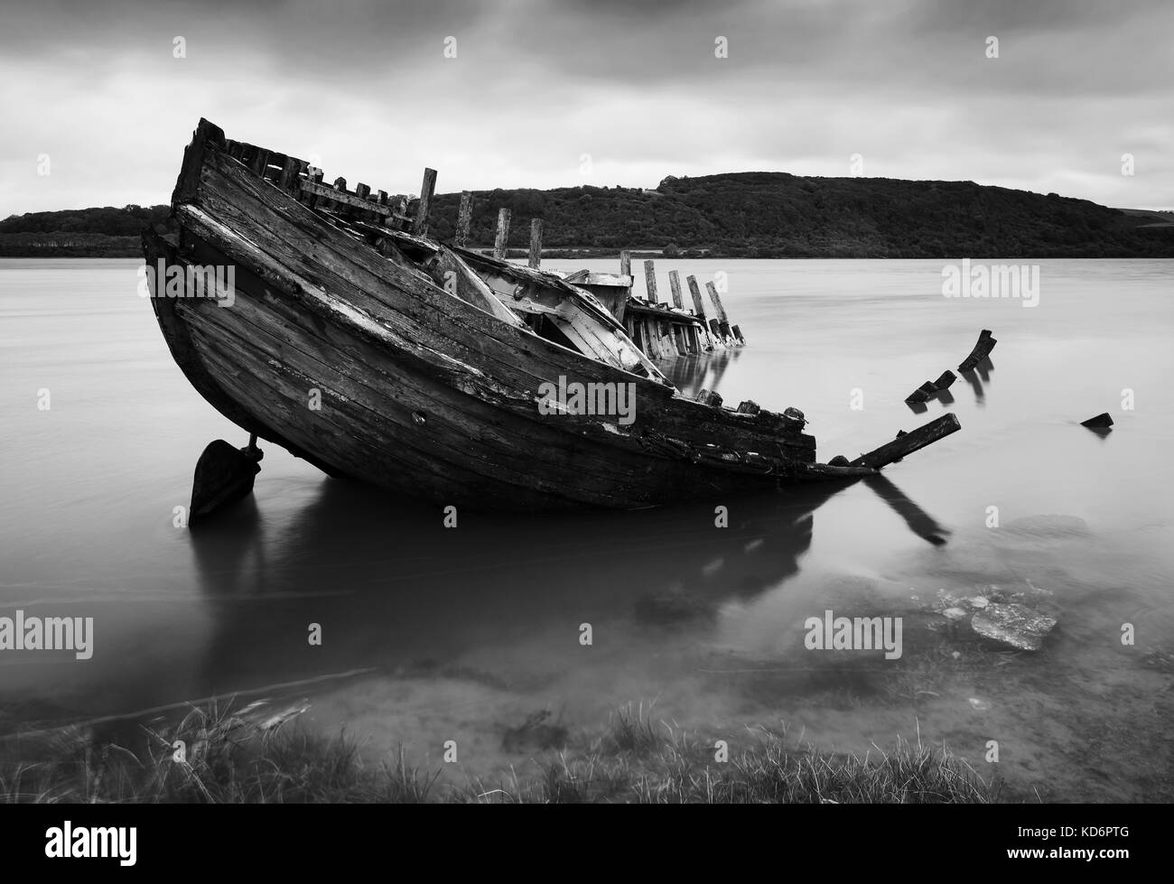 Foto: © Jamie callister. Boot Wracks in dulas Bay, Anglesey, Nordwales, 7. Oktober 2017. Stockfoto