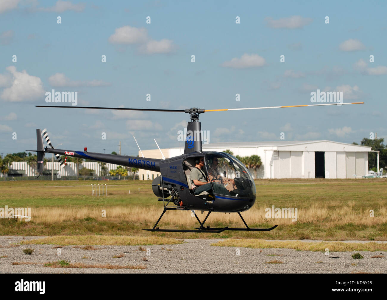 Fort Lauderdale, USA - Januar 12, 2008: Helicopter Pilot Training in Fort Lauderdale Executive Airport (kfxe) in der Nähe von fiort Lauderdale, Flo Stockfoto