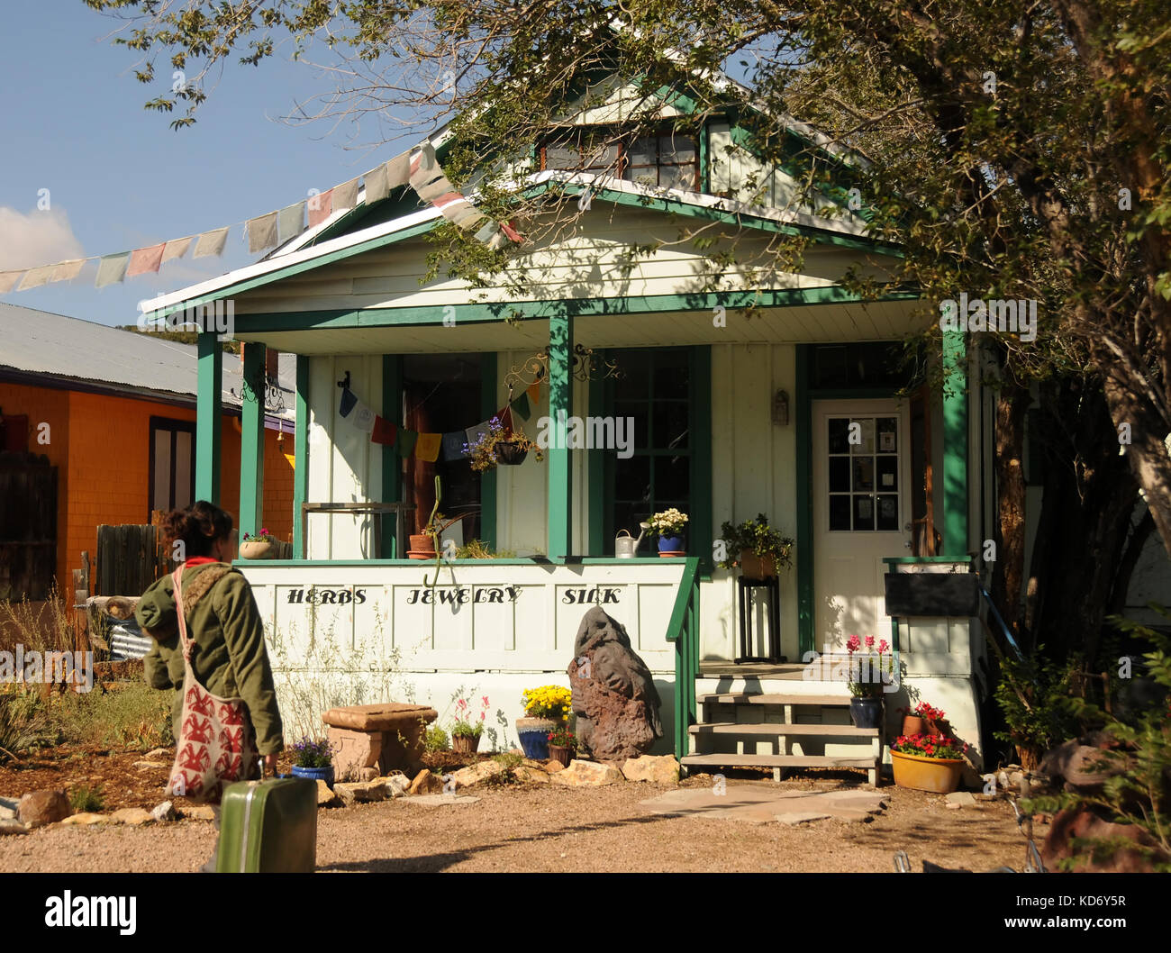 Madrid, NM, usa - Oktober 9, 2011: lokale Künstler zeigen ihre Arbeit für Besucher auf einem ereignisreichen Wochenende inder künstlerischen Gemeinschaft von Madrid, New Mexico Stockfoto