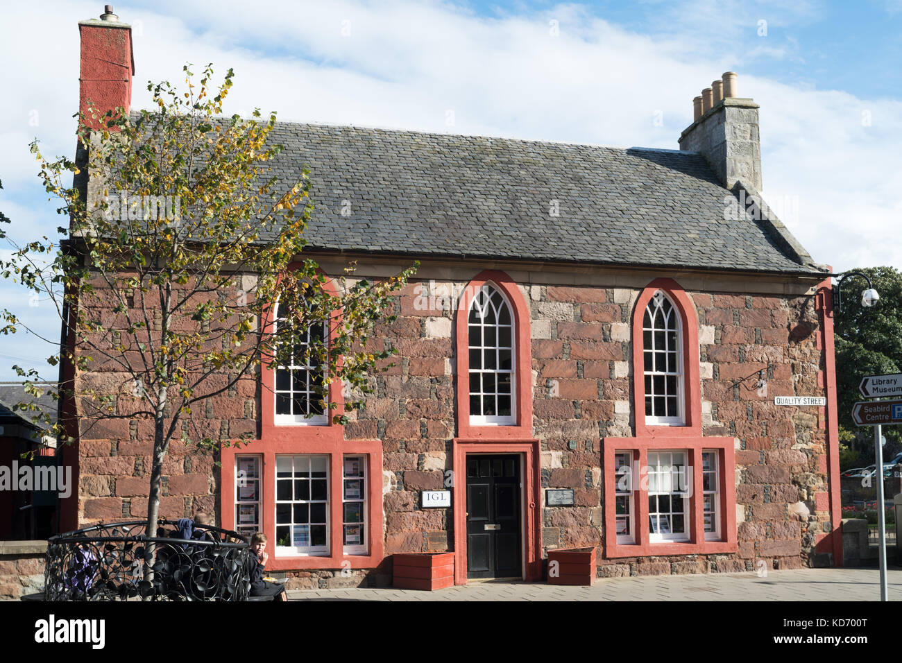 Die aufgeführten 18. Jahrhundert Bienenstock Gebäude jetzt Büros der Internationalen Golf Logistics Limited, North Berwick, East Lothian, Schottland, Großbritannien Stockfoto