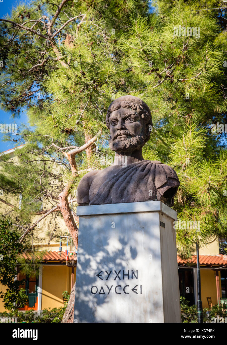 Skulptur von Odysseus auf dem Hauptplatz von Stavros auf der Insel Ithaka des Odysseus in Homers Epos - Griechenland Stockfoto