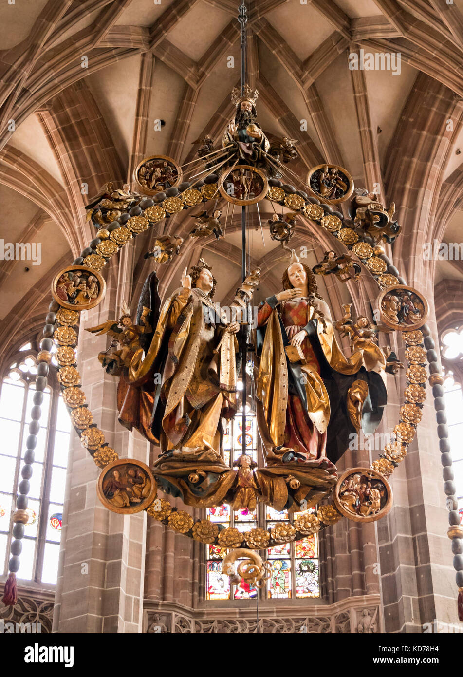 Verkündigung oder Engelwesen Anrede, lindenholz Skulpturen von Veit Stoss, 1518, Kirche St. Lorenz Nürnberg, Bayern, Deutschland Stockfoto