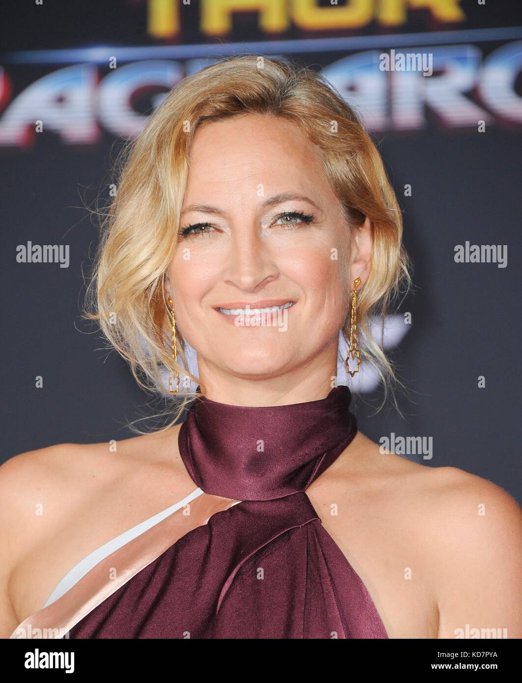 Los Angeles, Ca, USA. 10 Okt, 2017. Zoe Bell in der Ankunftshalle für Thor: Ragnarok Premiere, El Capitan Theatre, Los Angeles, Ca 10, 2017 credit Oktober: Everett collection inc/alamy leben Nachrichten Stockfoto