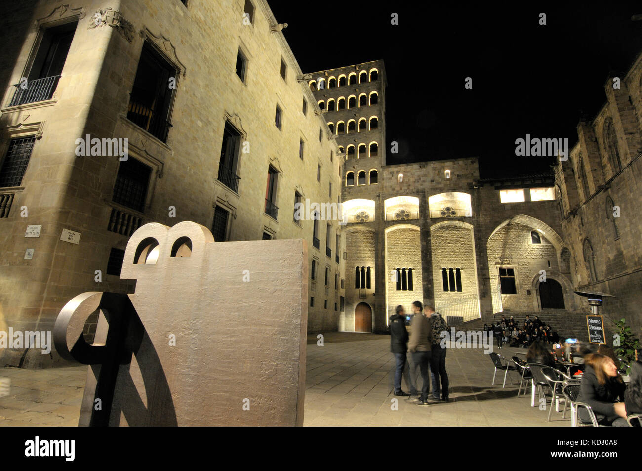 Plaça del Rei, ´King´s Square´, ist ein 14. Jahrhundert mittelalterliche öffentlicher Platz im Barri Gòtic von Barcelona, Katalonien, Spanien. Stockfoto