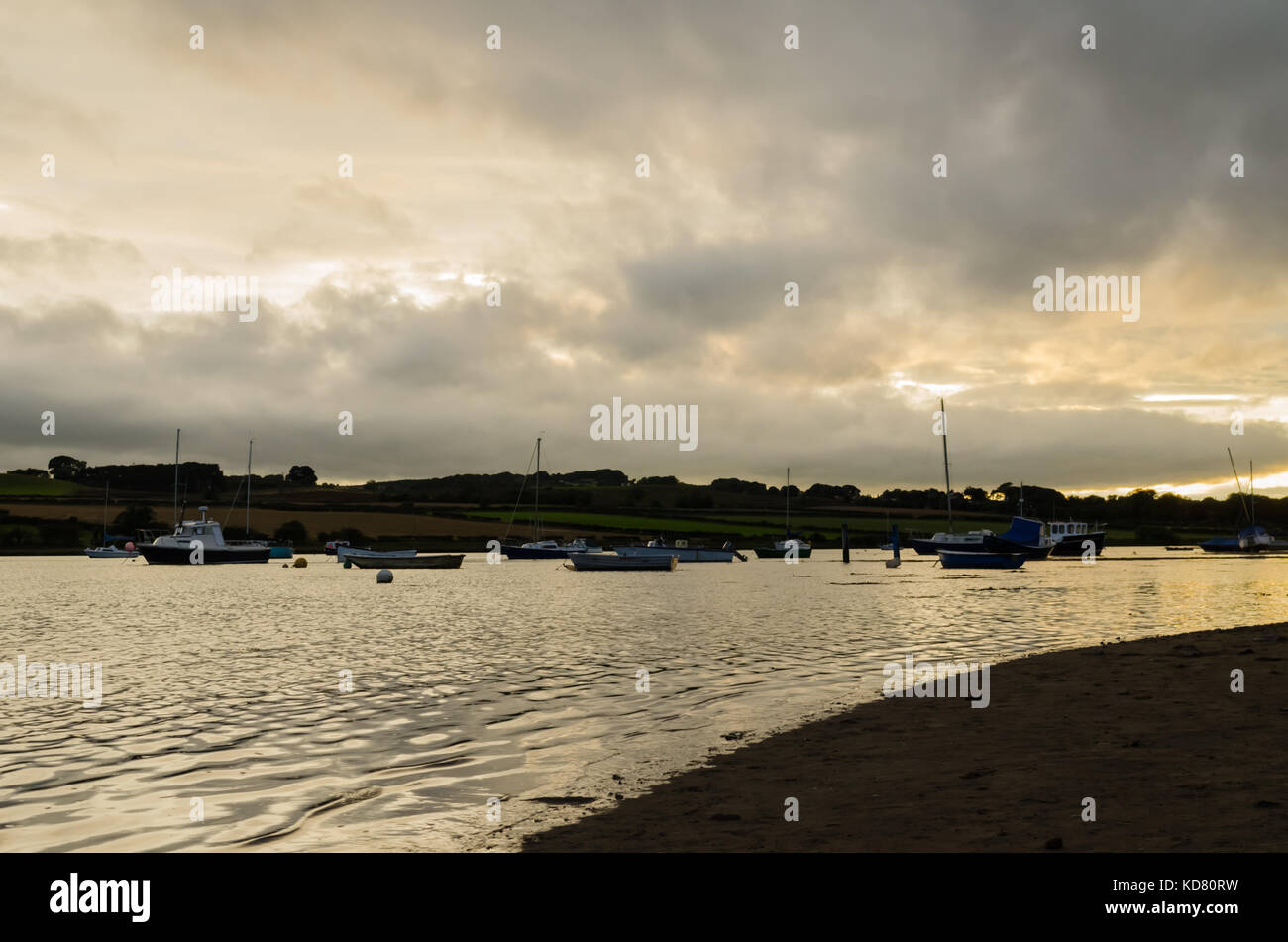 Stürmische Sonnenuntergang über den Fluss aln bei alnmouth Stockfoto