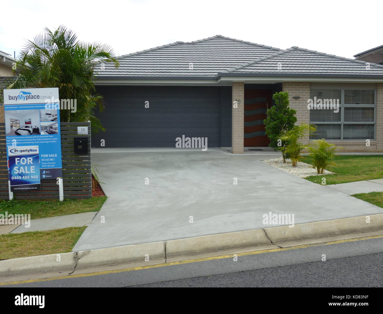 Haus zum Verkauf in einem Vorort von Brisbane, Queensland, Australien Stockfoto