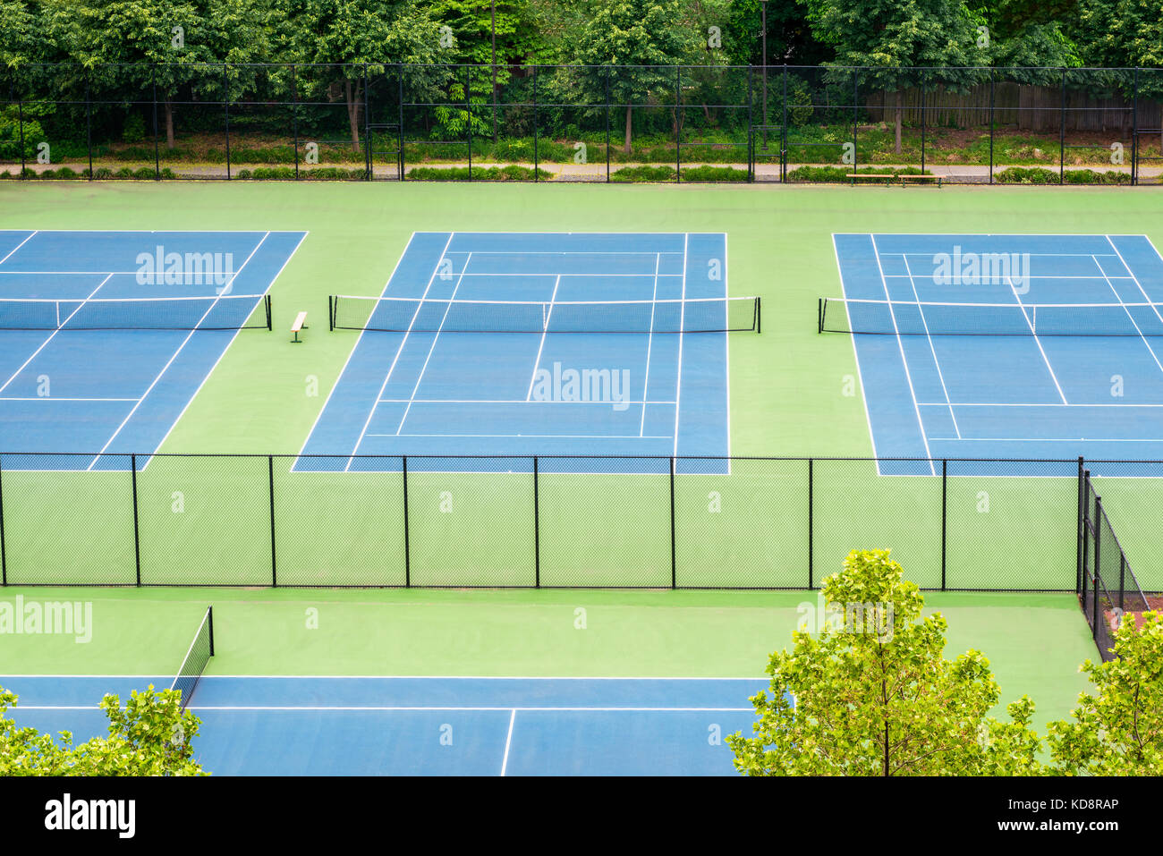 Hard Court Tennis Courts in Community Park in Camden, New Jersey, USA Stockfoto