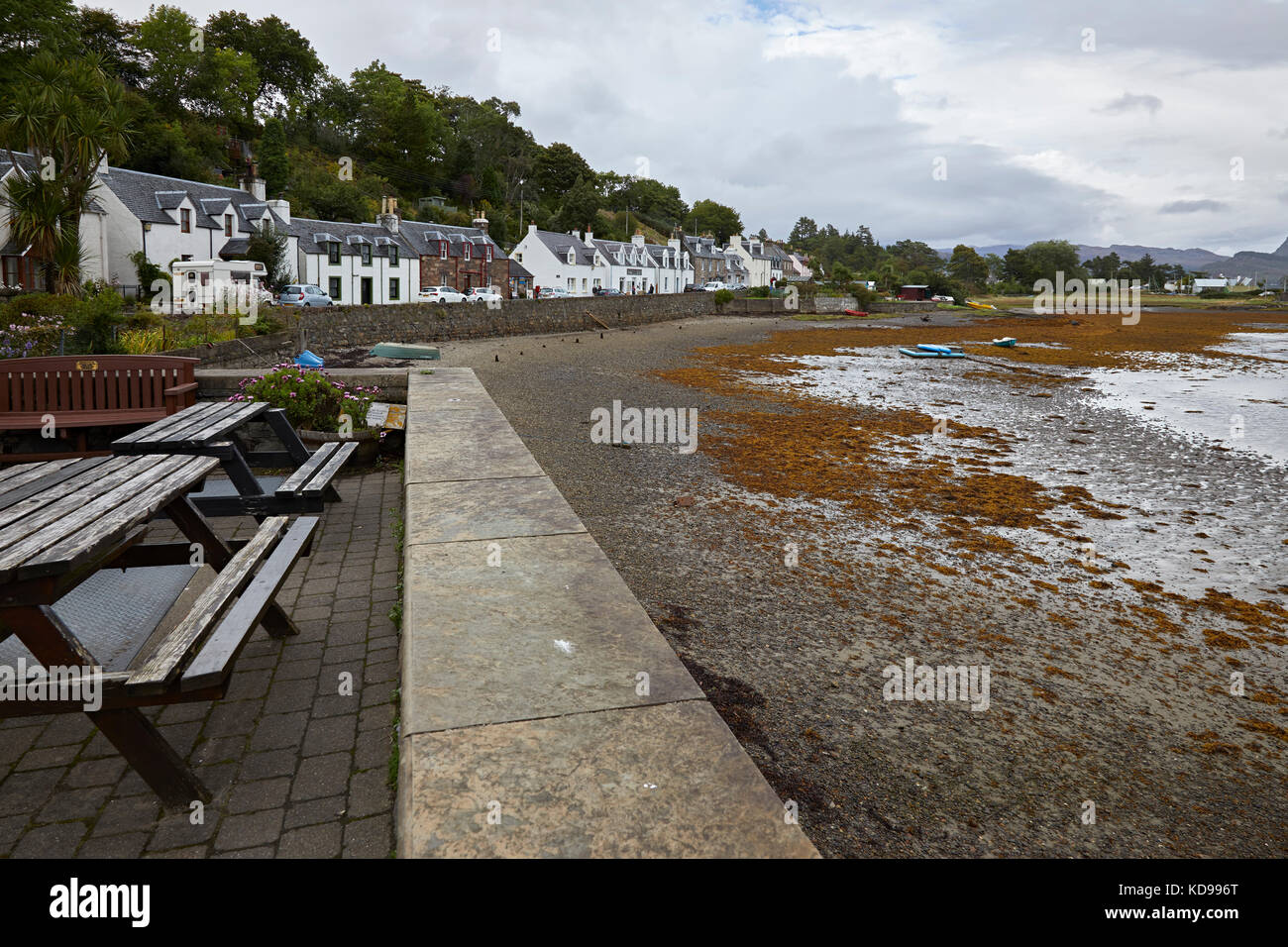 Shoreline flower gardens am Hafen Straße, plockton, Ross und cromarty, plockton Stockfoto