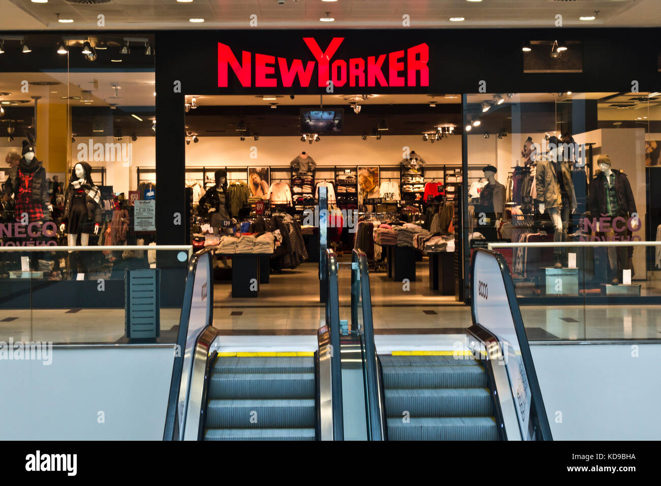 New Yorker Fashion Stockfotos und -bilder Kaufen - Alamy