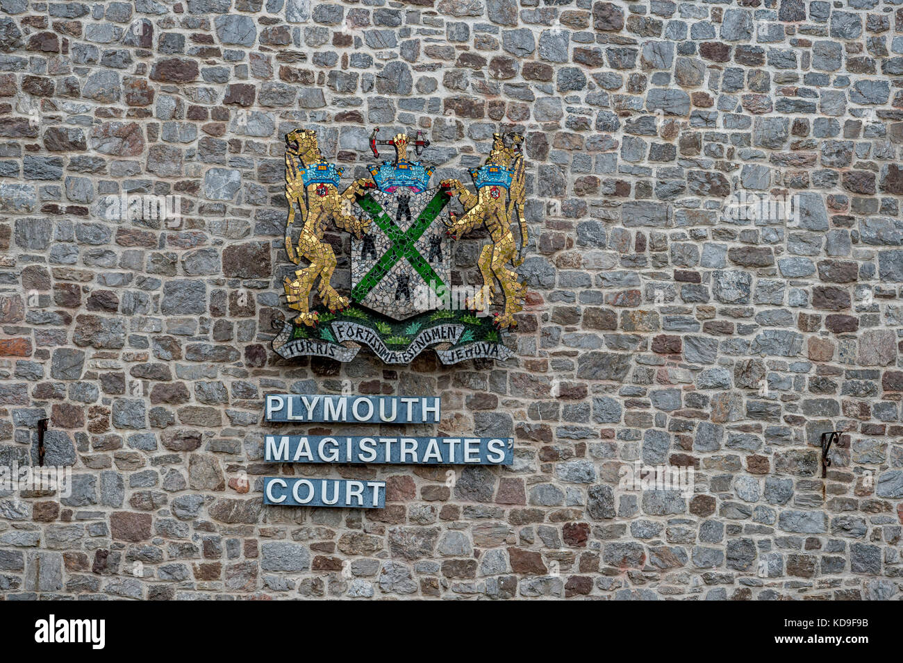 Außerhalb des Plymouth Magistrates' Court Stockfoto