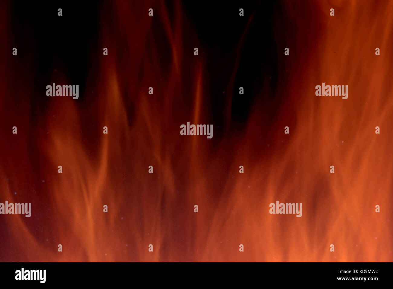 Feuer Textur auf dunklem Hintergrund, langen Belichtungszeit. Stockfoto