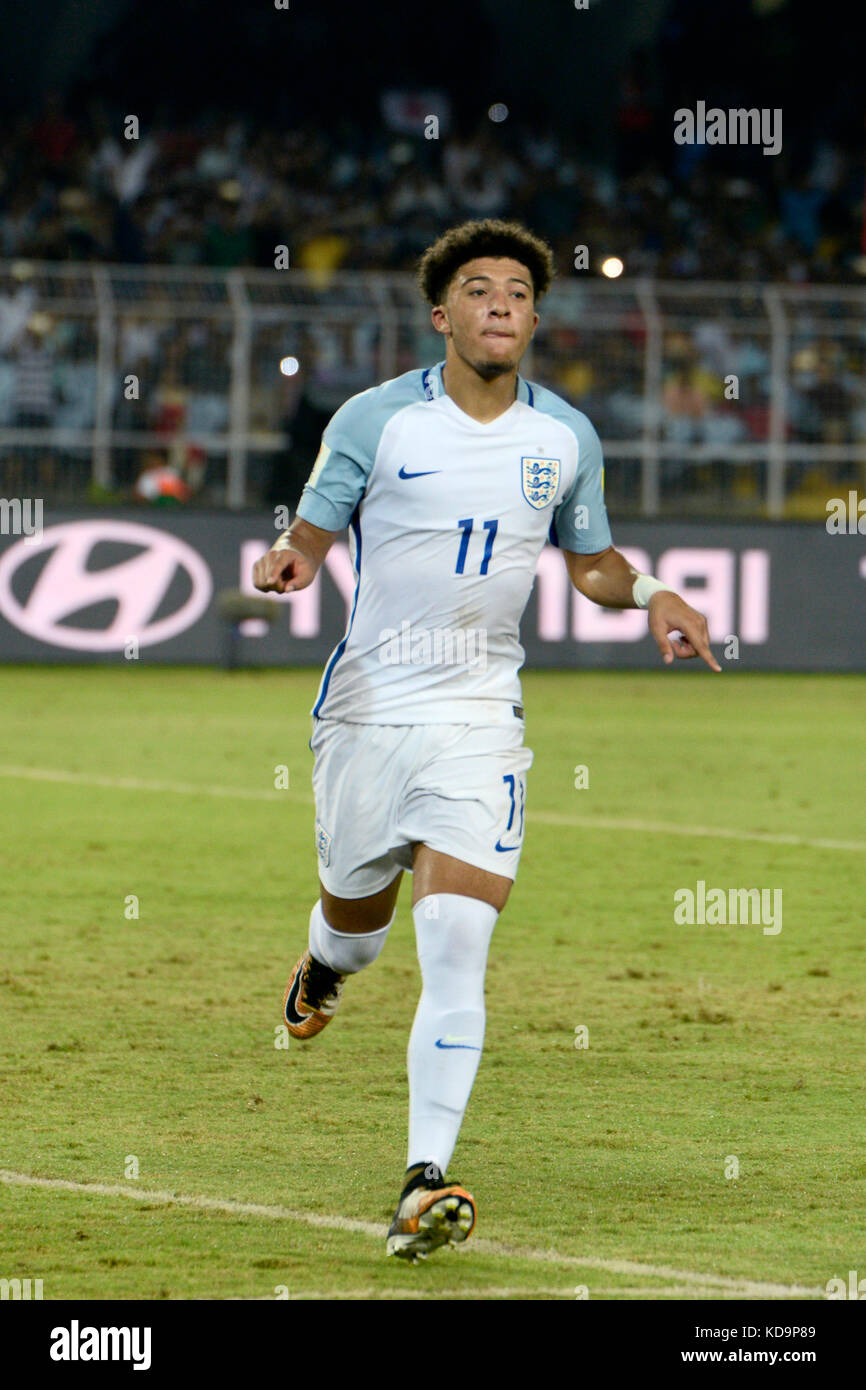 Kolkata Indien 11 Okt 2017 England Mitte Der Feldspieler Jadon Sancho Reagiert Nachdem Ein Tor Wahrend Der Fifa U17 Wm Indien 2017 Gruppe F Spiele In Kalkutta Player Von England Und Mexiko