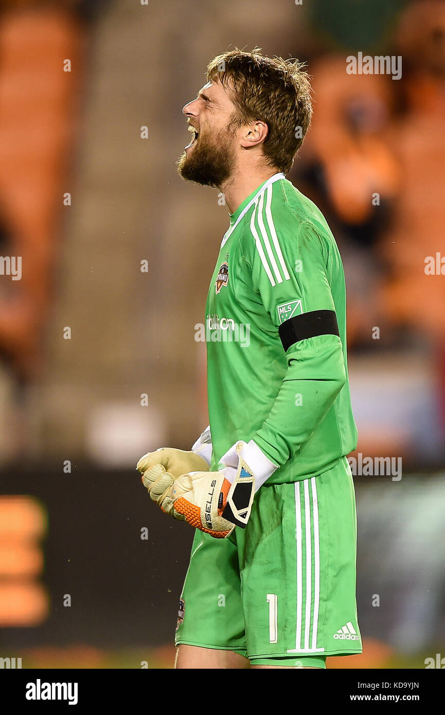 Houston, TX, USA. 11 Okt, 2017. Houston Dynamo Torwart Tyler Deric (1) feiert den Sieg nach der Major League Soccer Spiel zwischen dem Houston Dynamo und Kansas City Sporting bei BBVA Compass Stadion in Houston, TX. Chris Brown/CSM/Alamy leben Nachrichten Stockfoto