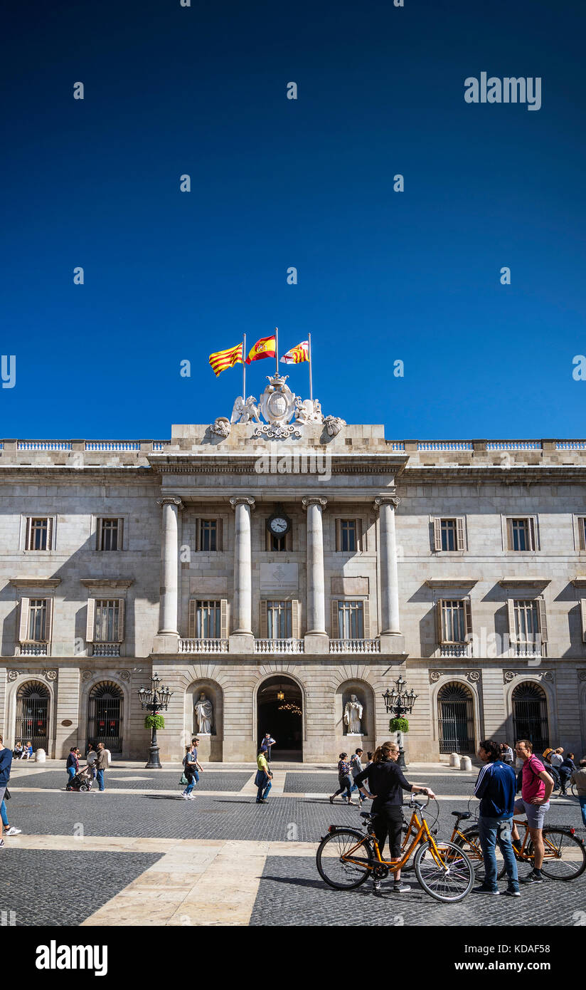 Rathaus Wahrzeichen Gebäude an der Plaza de Sant Jaume barcelona spanien Stockfoto