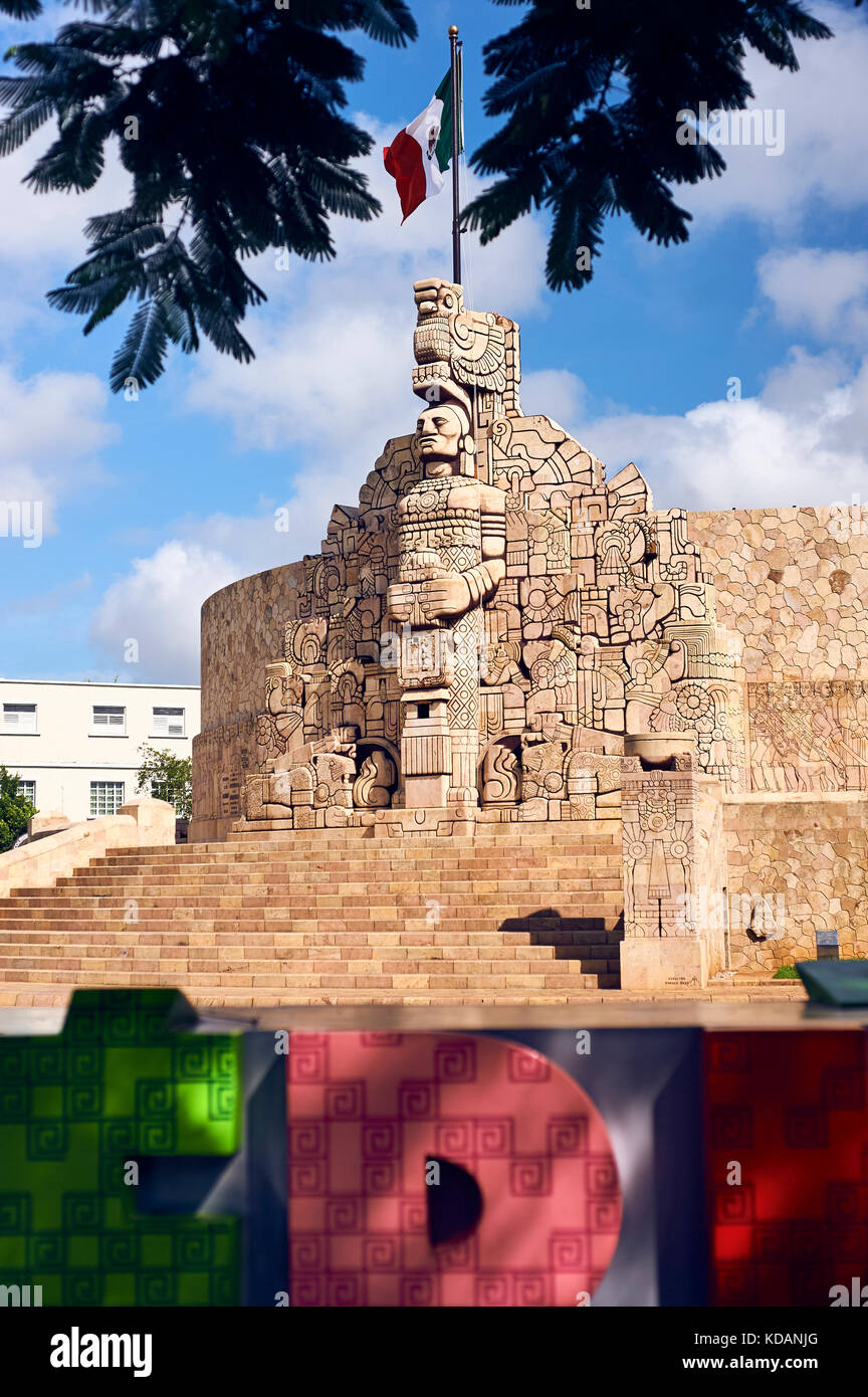 Denkmal für das Vaterland in Paseo de Montejo, Merida, Mexiko, geformt von Romulo Rozo, kolumbianische Künstler verstaatlicht Mexikanische am Ende seines Lebens. Stockfoto