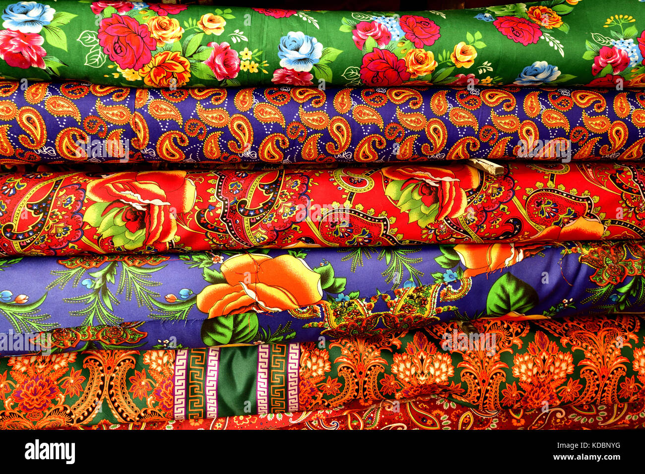 Handgefertigte Teppiche, handgewebte Bettwäsche, Teppich Design, Kirgisistan, Zentralasien Stockfoto