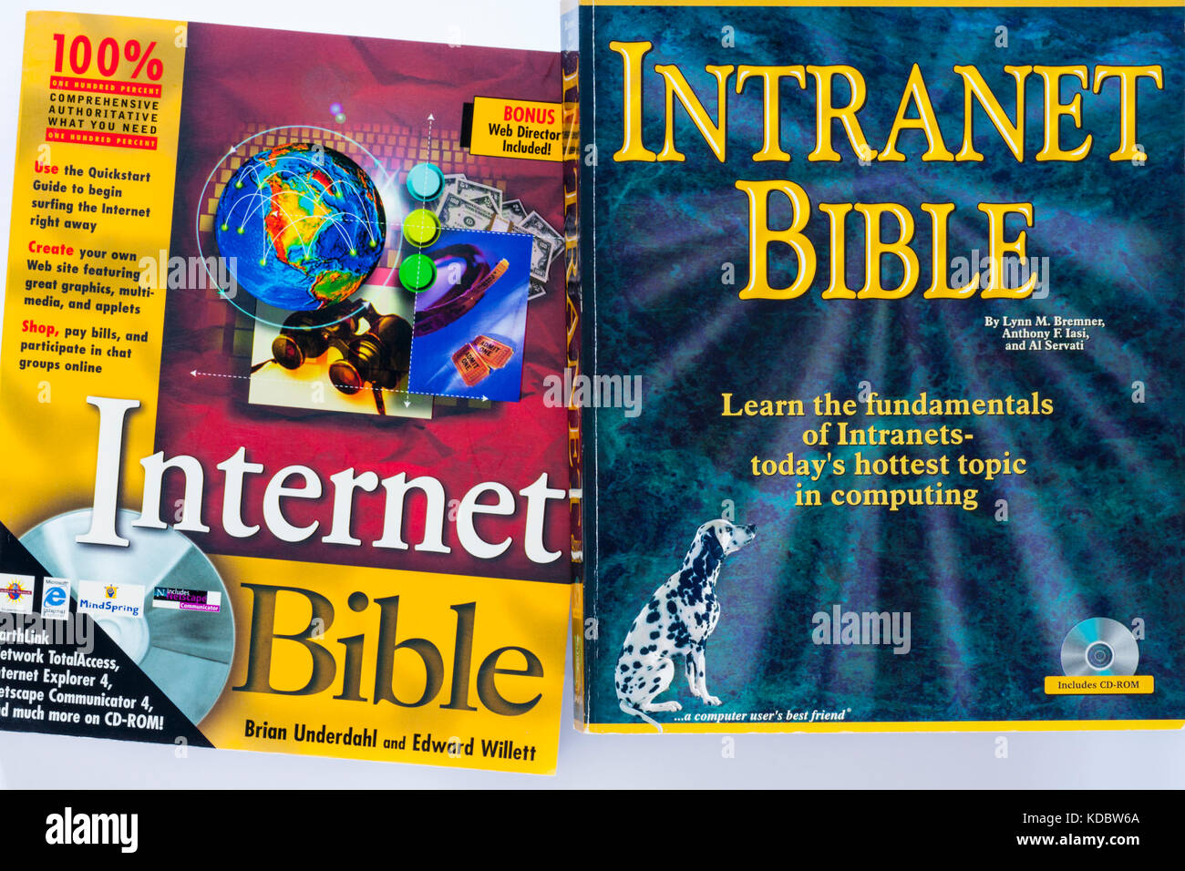 Internet und Intranet Bibel Bibel Bücher auf weißem Hintergrund Stockfoto