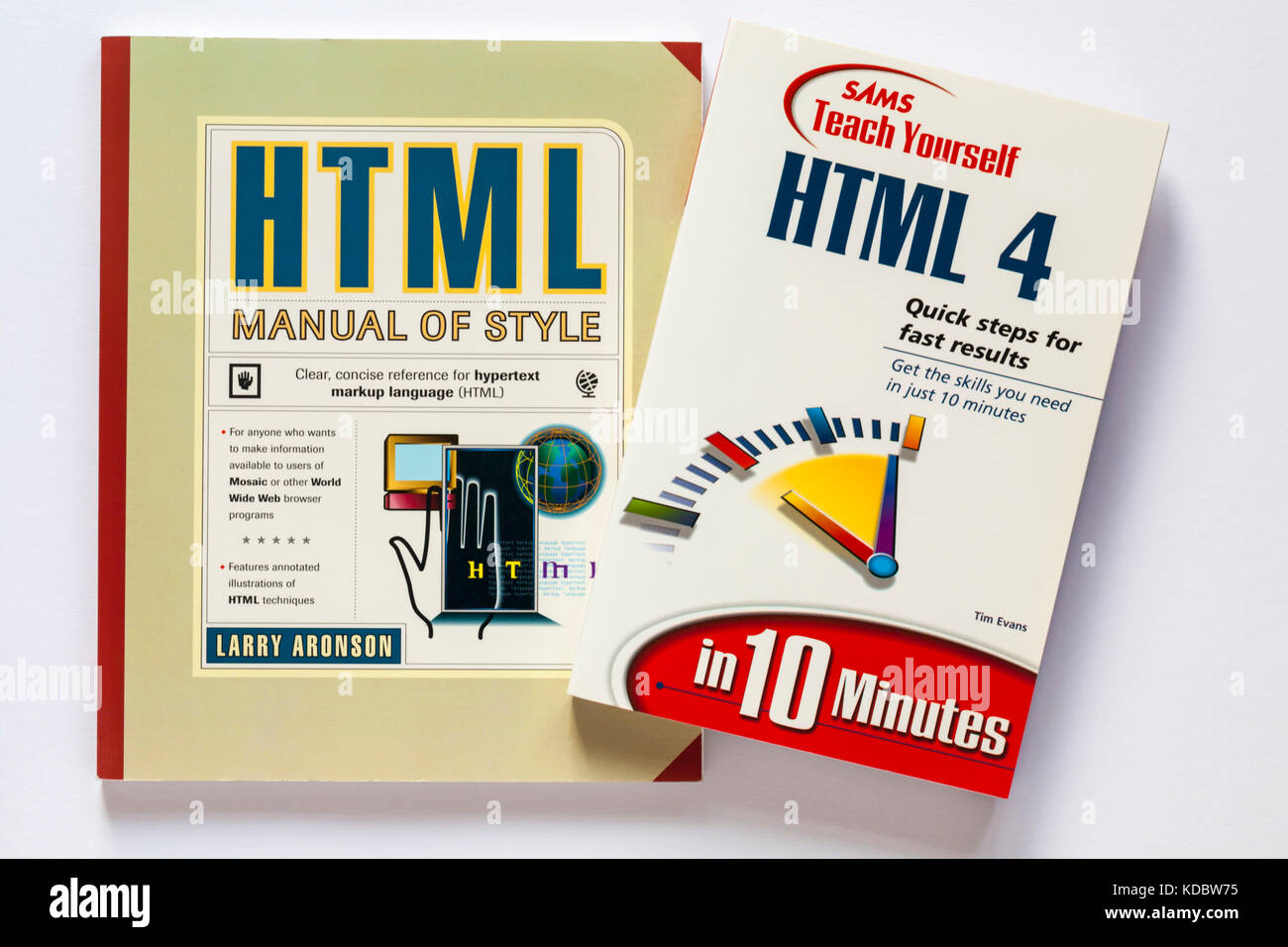 HTML-Handbuch der Stil Buch und SAMS teach selbst HTML4 Buch, Bücher über Hypertext markup language auf weißem Hintergrund Stockfoto