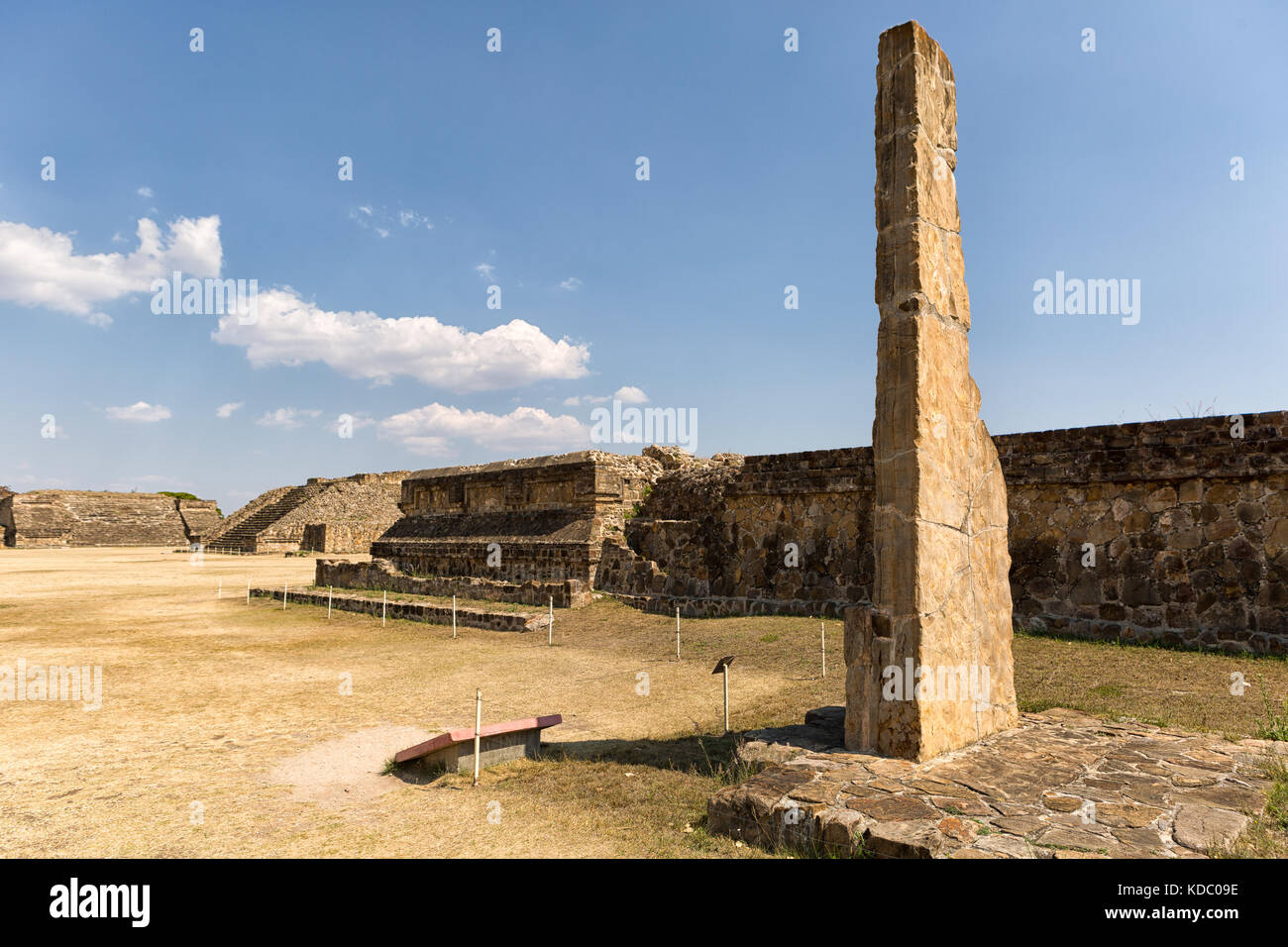 Monte Alban ist ein großen präkolumbianischen Zapotec archäologische Stätte in xoxocotlan Bereich von Oaxaca Mexiko Stockfoto