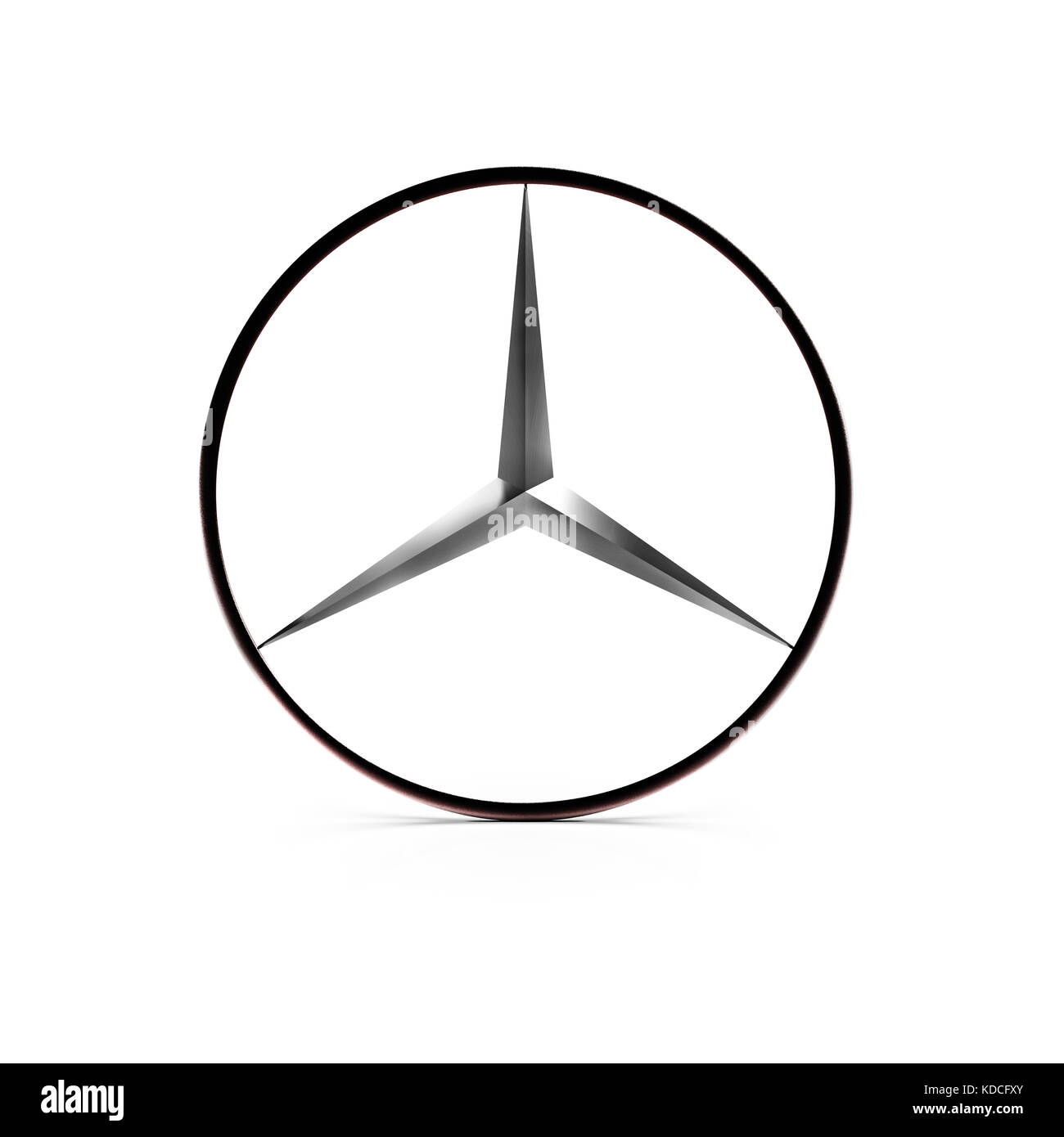 Mercedes Benz Schlüsselanhänger auf weißen Marmor Oberfläche  Stockfotografie - Alamy