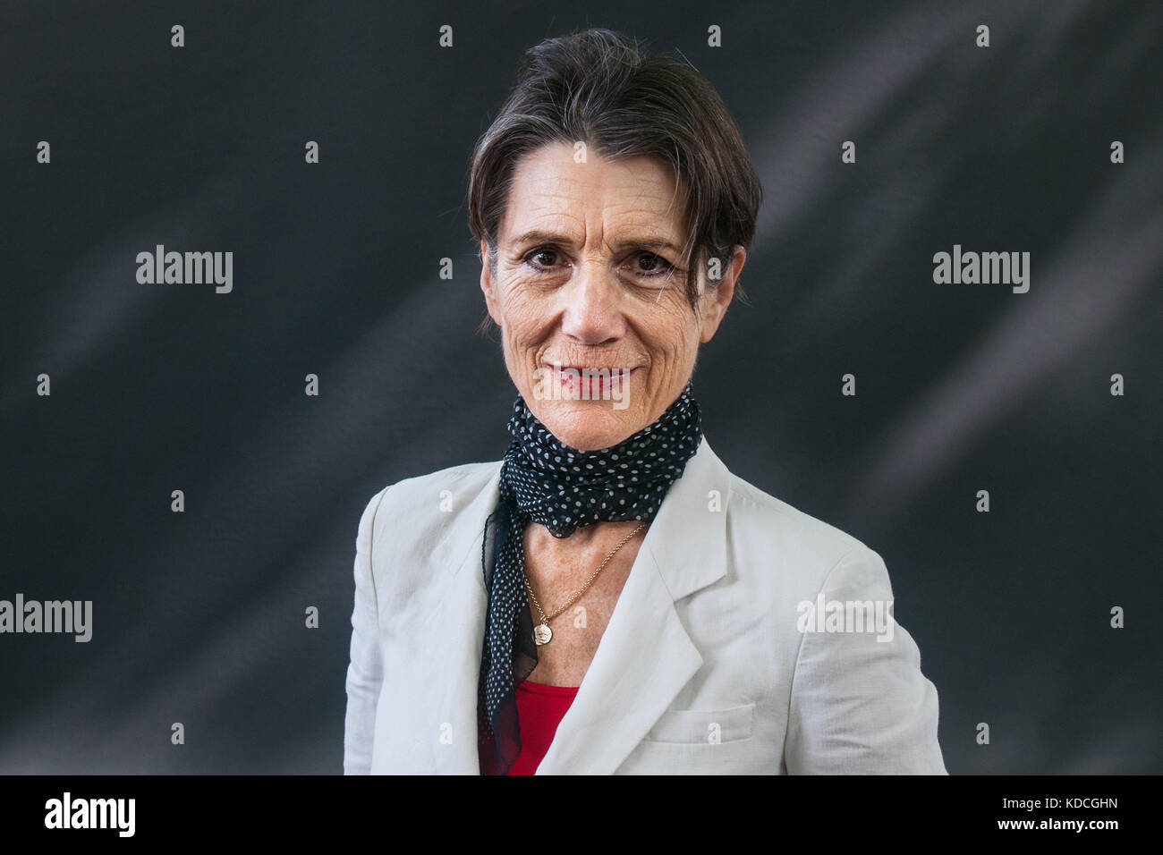 Englisch- und Schauspielerin Harriet Walter besucht einen Fotoauftrag während des Edinburgh International Book Festival im August 2017 in Edinburgh, SCO Stockfoto