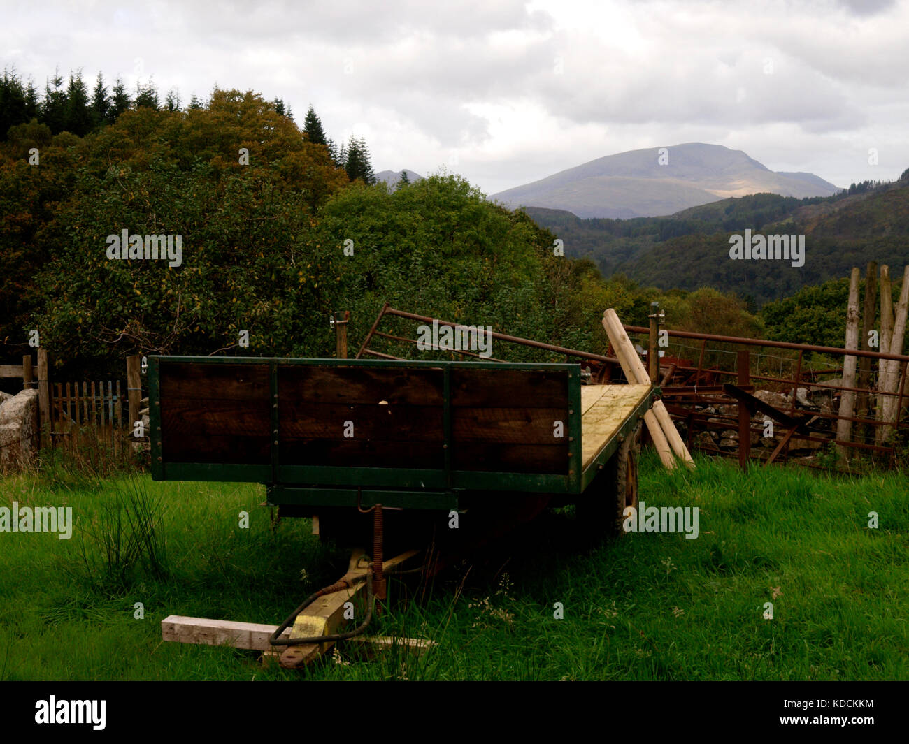 Alte landwirtschaftliche Anhänger, Gwynedd, Snowdonia National Park, North Wales, UK Stockfoto