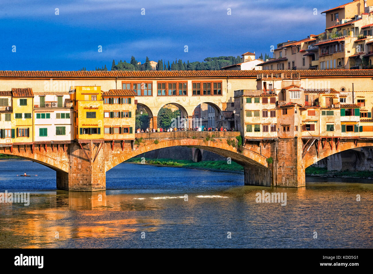 Den Ponte Vecchio, Florenz Stockfoto