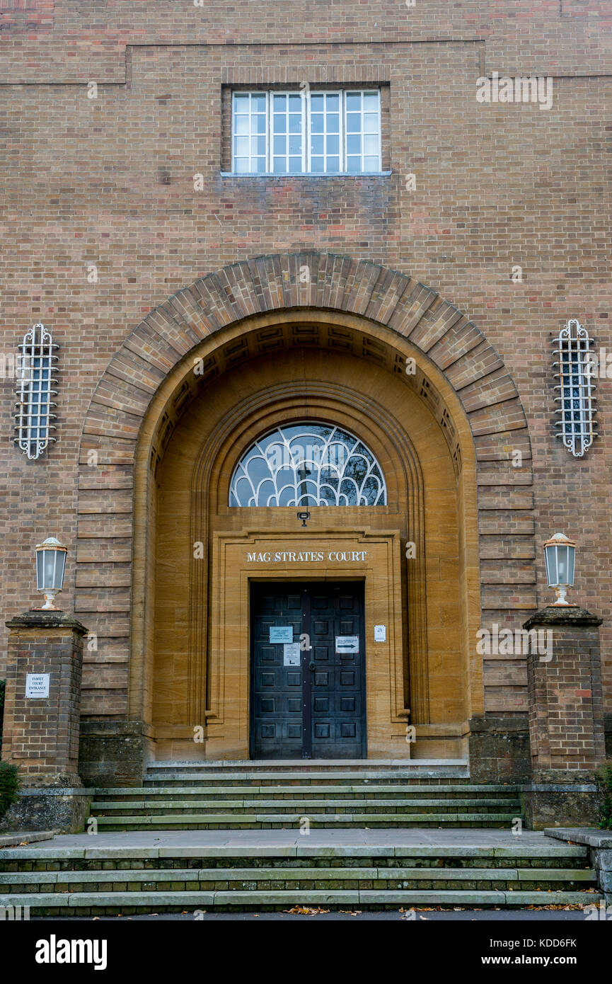 Die Außenseite des Yeovil Magistrates' Court Stockfoto