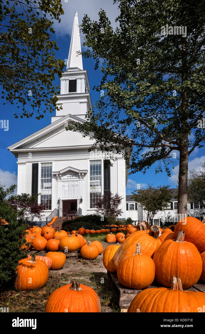 Kürbisfest am ersten Gemeindekirche in Chatham, Cape Cod ma Usa Stockfoto