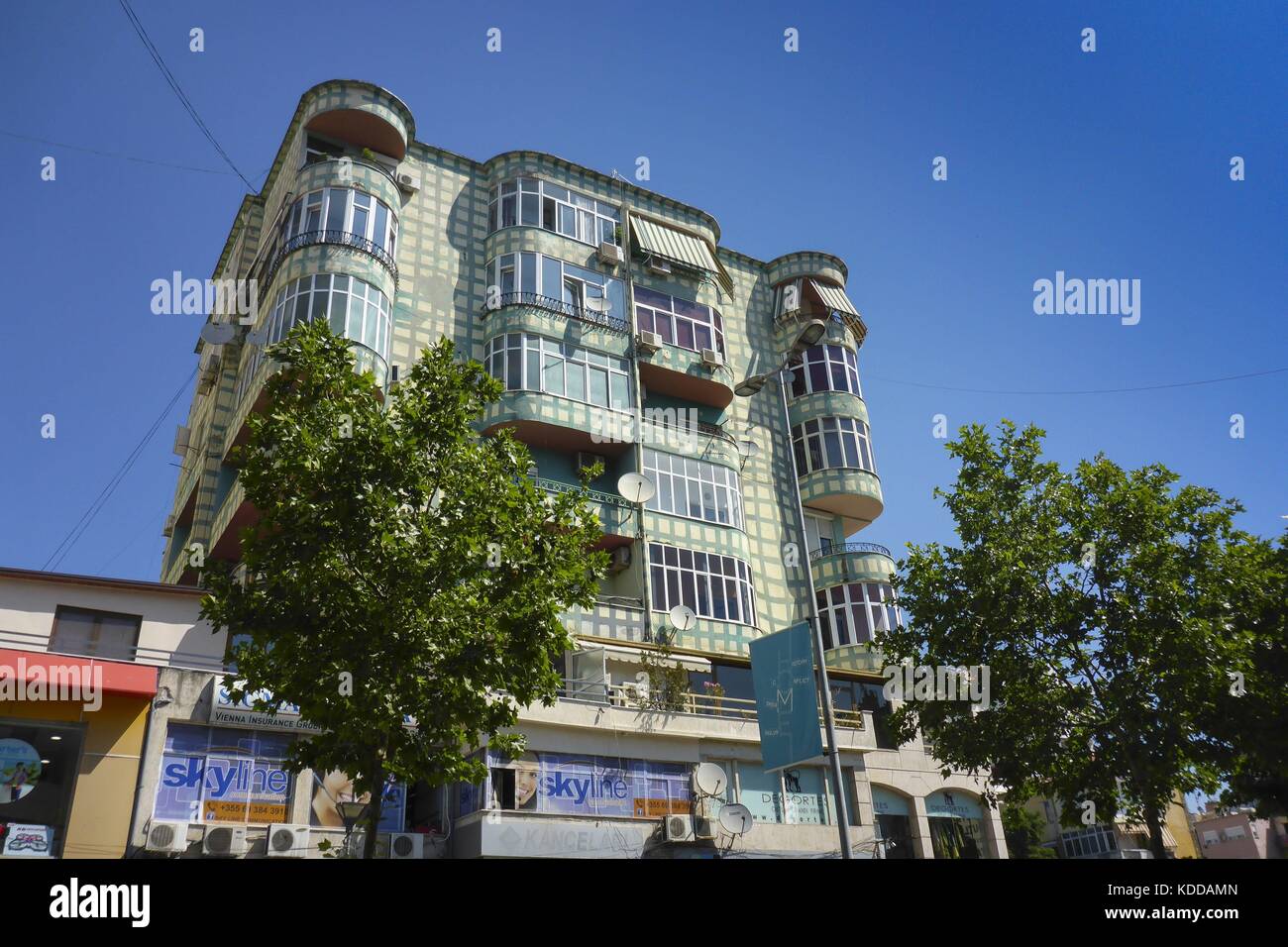 Hauptstadt von Albanien Tirana Mai 2017 - ish-blloku ex-Block | Verwendung weltweit Stockfoto