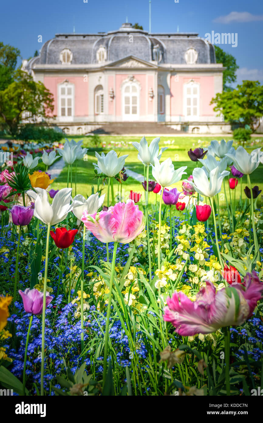 Schloss benrath garten Fotos und Bildmaterial in hoher Auflösung Alamy