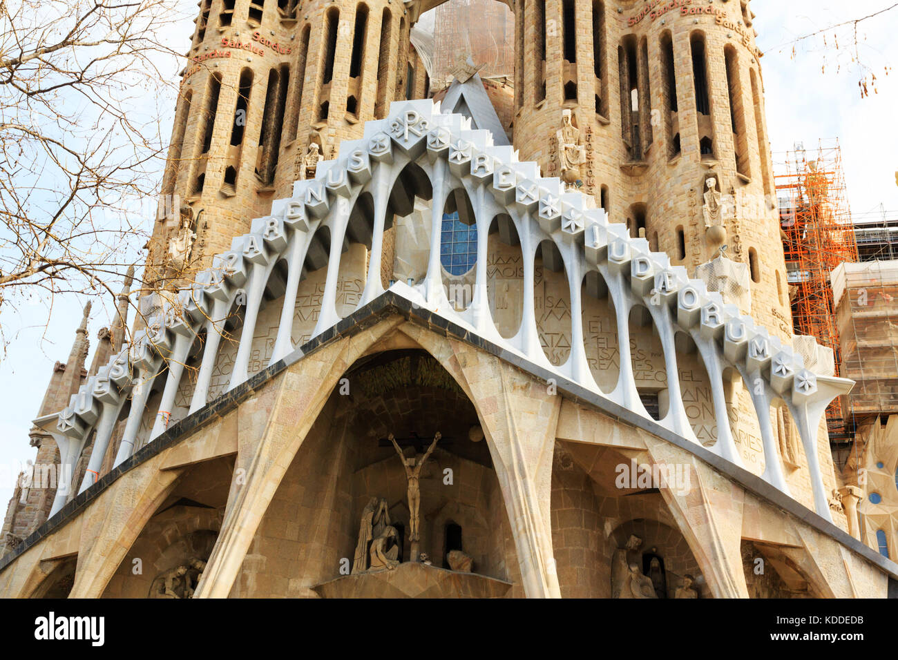 Detail von Antoni Gaudis Sagrada Familia während der Bauphase. Barcelona, Katalonien, Spanien Stockfoto