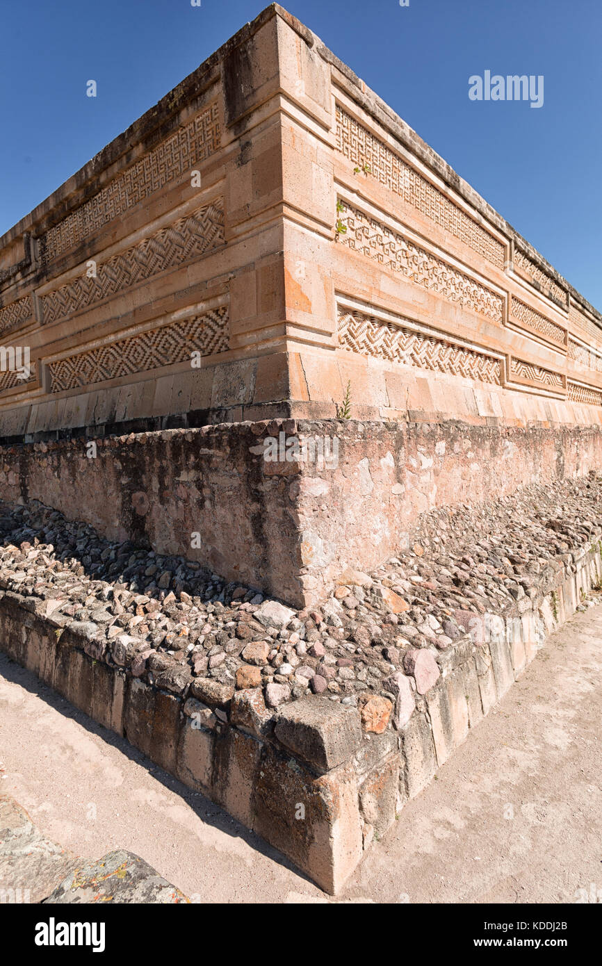 Aufwändige und komplizierte Mosaik eckappliken und geometrischen Designs, Gräber, Panels, Friese und sogar ganze Wände in mitla Mexiko Stockfoto