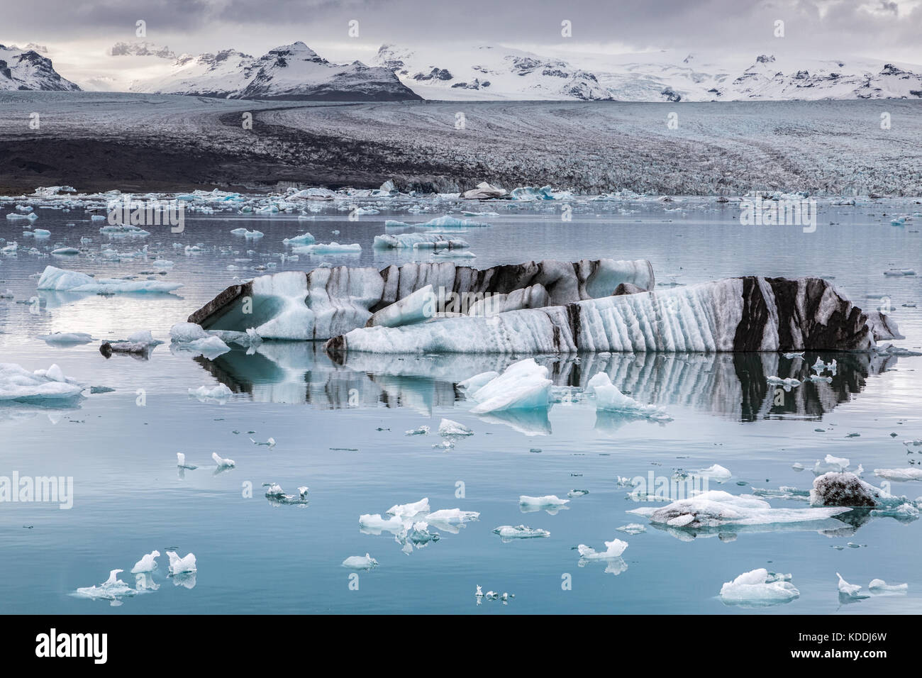 Eisberge am Gletschersee Jökulsárlón Gletscherlagune Jokulsarlon, Island, Stockfoto