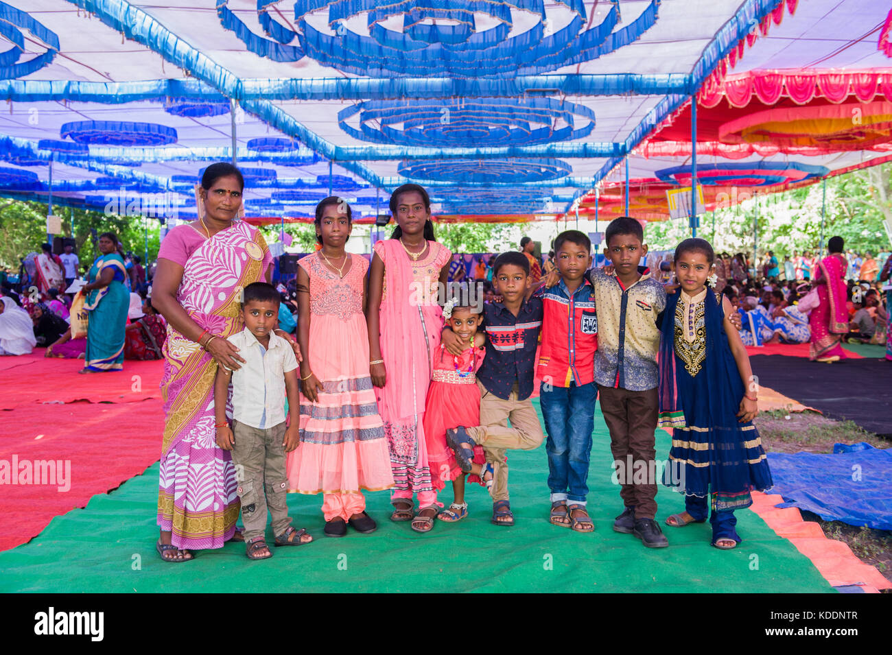 Die 21. jährliche Frauensolidarität Festival in der Avag. Ein Power Event mit 5000 Frauen von der Bio-Region von Auroville Verbinden der Feierlichkeiten! Stockfoto