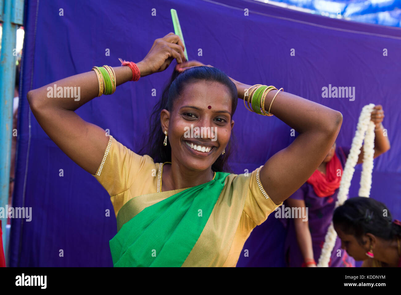 Die 21. jährliche Frauensolidarität Festival in der Avag. Ein Power Event mit 5000 Frauen von der Bio-Region von Auroville Verbinden der Feierlichkeiten! Stockfoto
