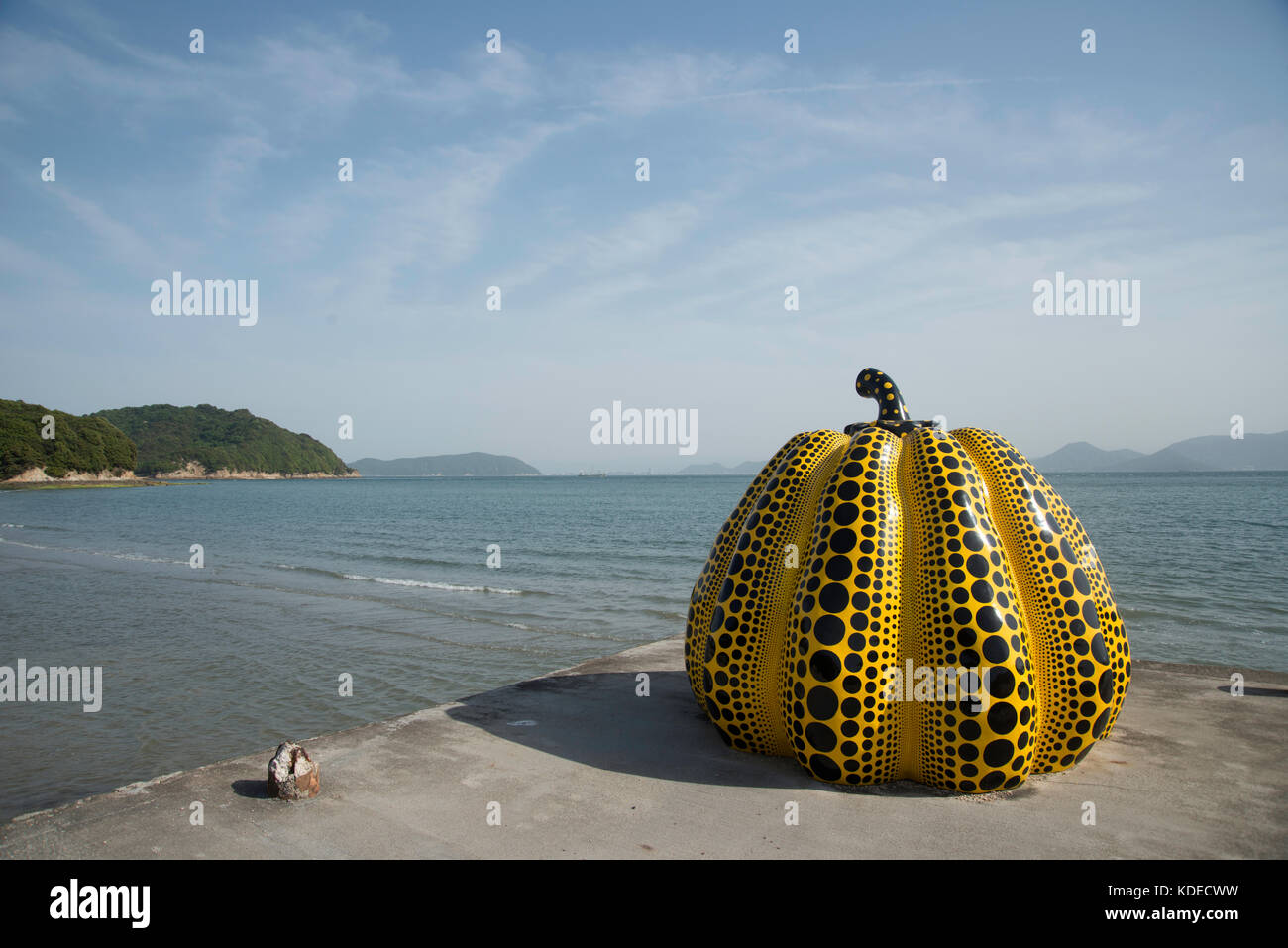 Die yayoi kushama gelben Kürbis in naoshima Stockfoto