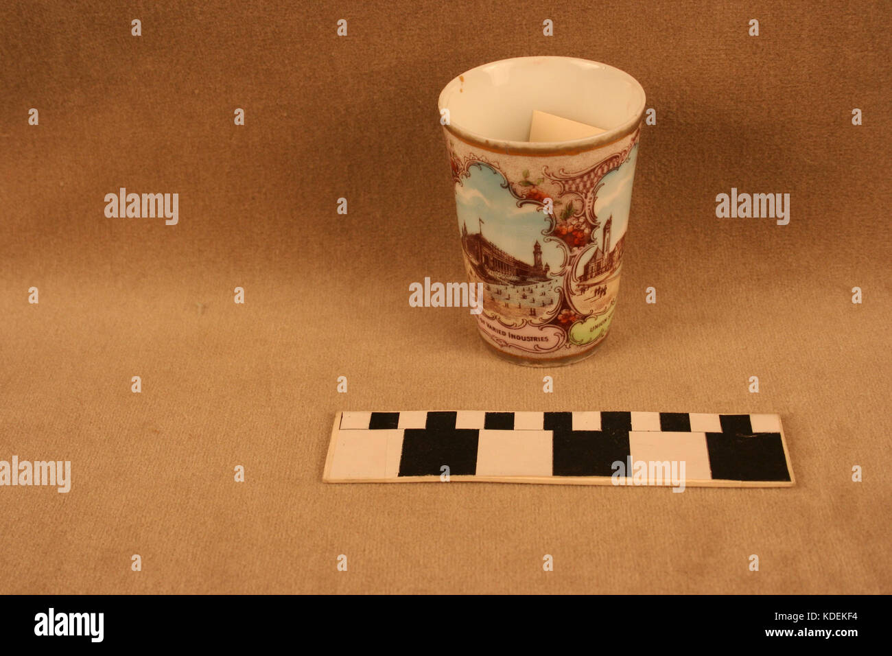 Multi Color Zuhaltung mit Farbe Transfers der drei Bilder aus der World's Fair 1904 Stockfoto