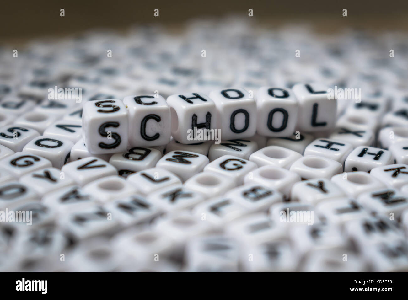 Schule Bildung schreiben Perlen Worte Stockfoto