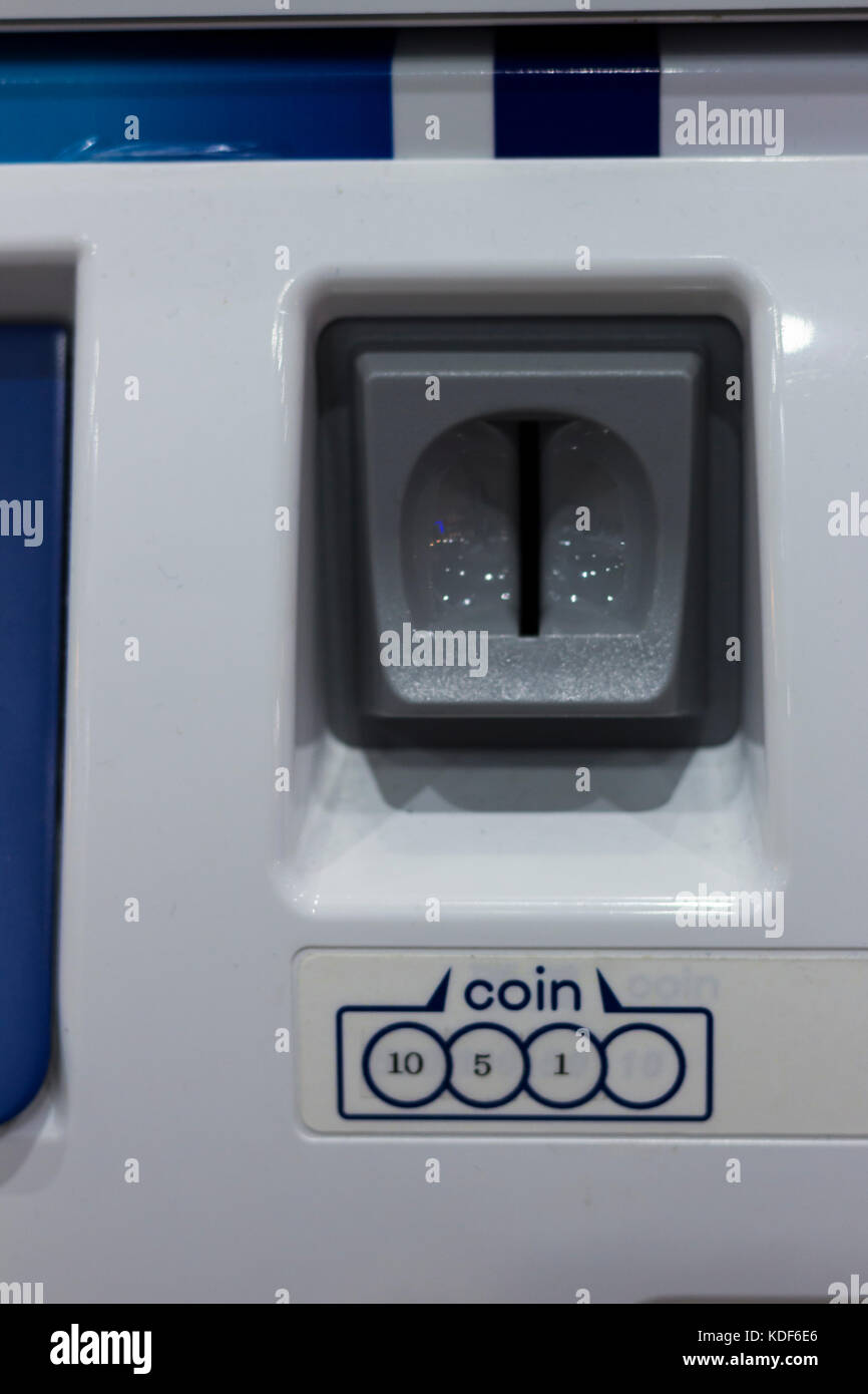Münze Steckplatz zum Verkauf Self-Service-Maschine Stockfoto