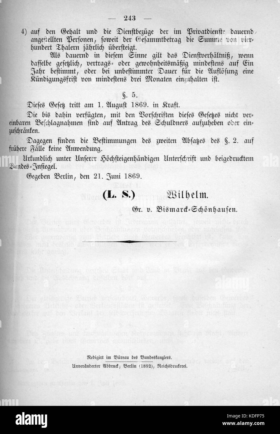 Das 1869 erschienene Norddeutsche Bundesgesetzblatt enthält rechtliche und politische Dokumente des Norddeutschen Bundes. Es ist eine bedeutende historische Geschichte des deutschen Rechts und der Politik im 19. Jahrhundert. Stockfoto
