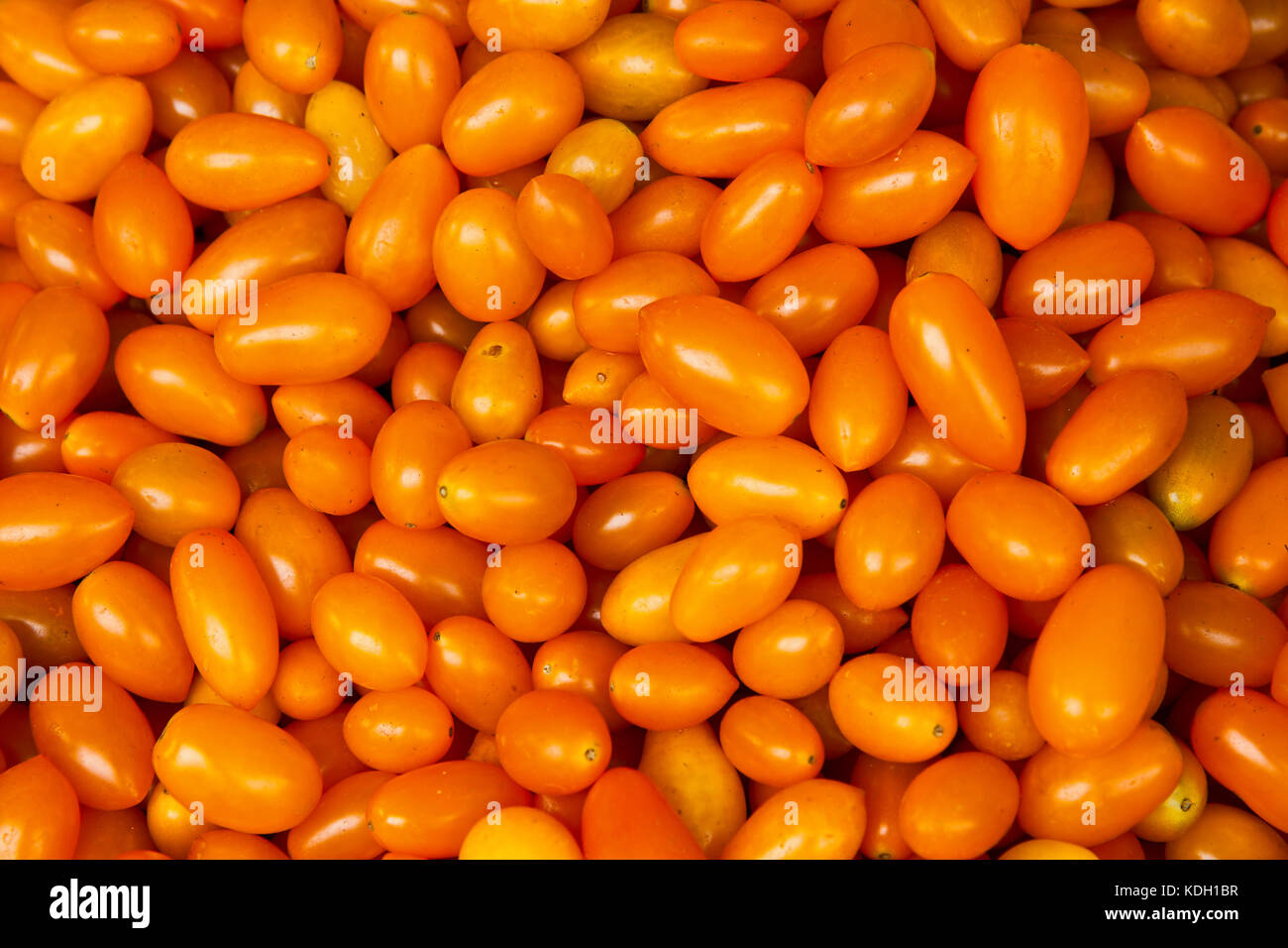 Ein Haufen von Baby plum Tomaten Stockfoto