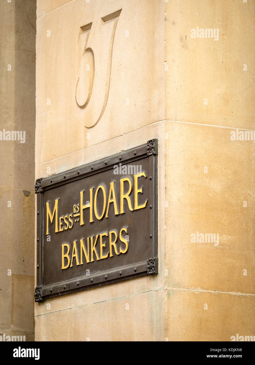 C. Hoare & Co - Zeichen außerhalb Hoare Private Bank in Fleet Street Central London UK Stockfoto